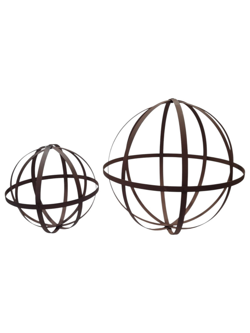 Set of 2 Rustic Metal Garden Spheres Decorative Outdoor Orb Sculptures Brown17