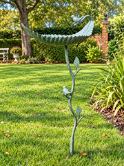 Vintage Style Verdigris Green Metal Bird Bath Feeder Leaf Design Garden Ornament2