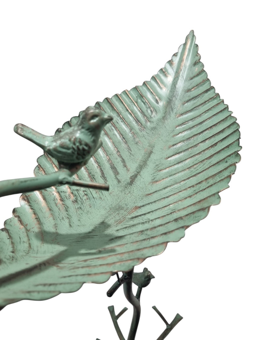 Vintage Style Verdigris Green Metal Bird Bath Feeder Leaf Design Garden Ornament10