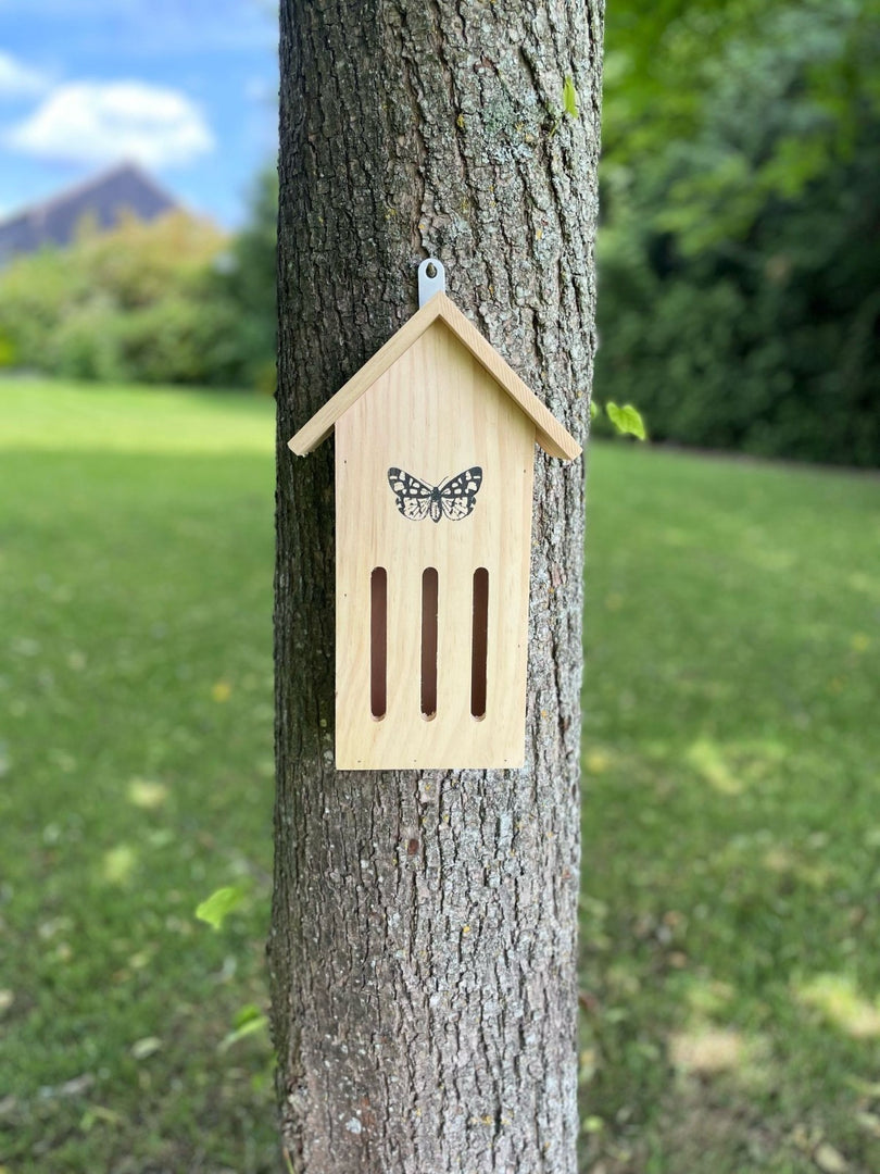 Small Wooden Butterfly Hotel Home Hanging Bug House Garden Gift Decoration3