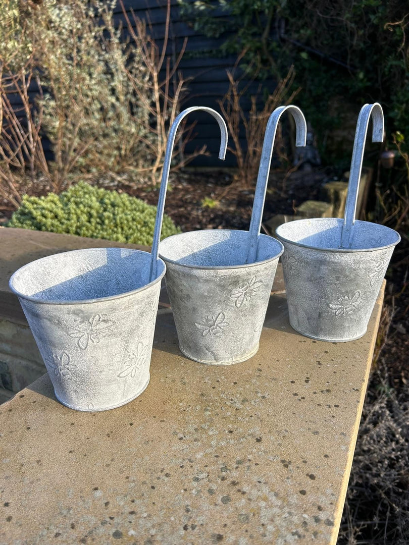 Set Of 3 Zinc Bumblebee Hanging Fence Plant Pots Bee Flower Pot Garden Balcony7