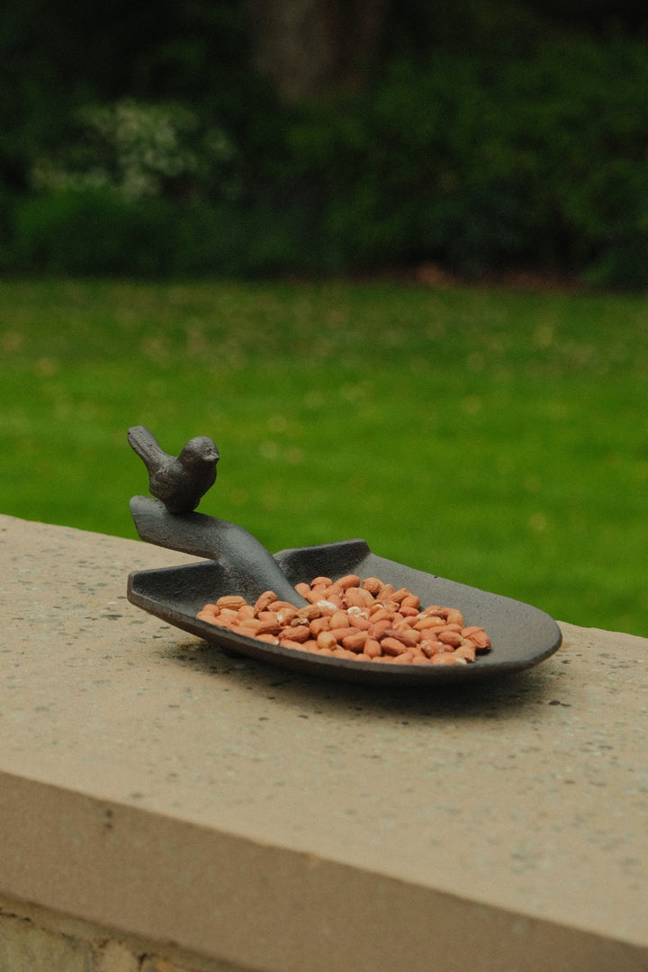 Cast Iron Spade Bird Feeder Dish Seed Bowl Garden Gift Ornament Decoration Feed0