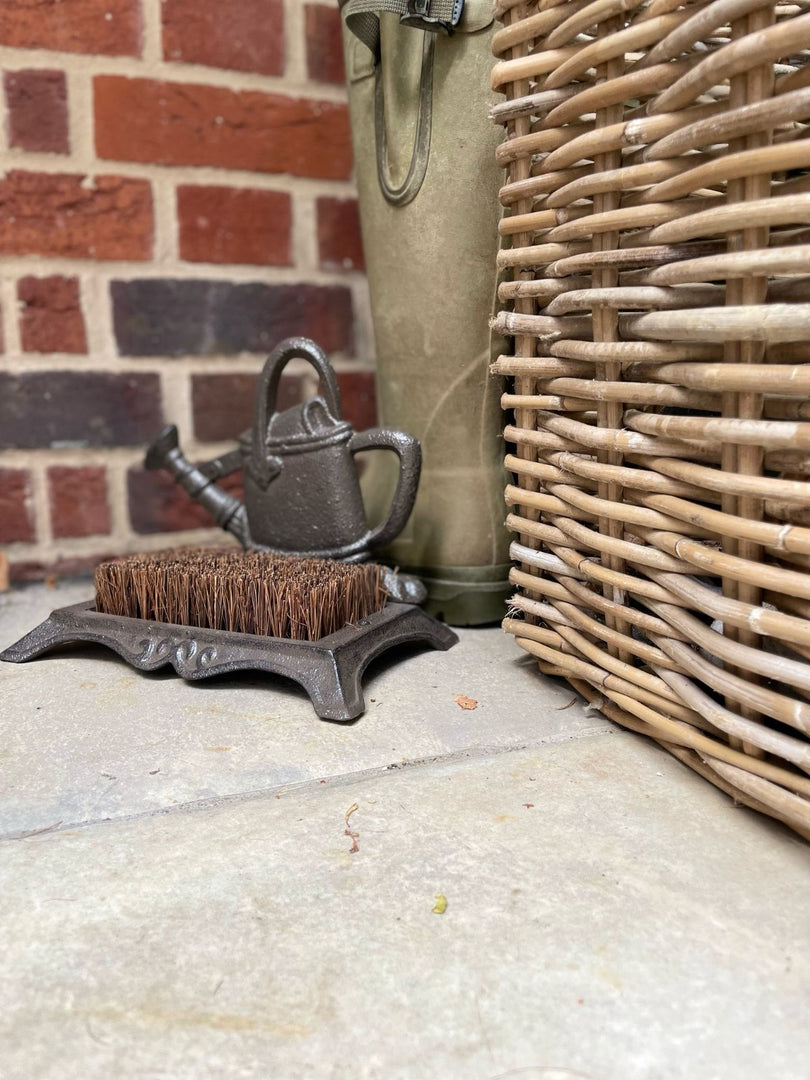 Cast Iron Watering Can Boot Scraper Brush Shoe Welly Boot Cleaner Garden Gift3