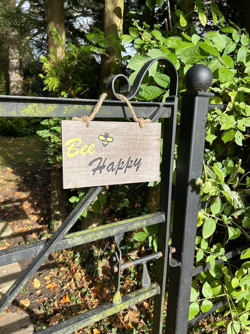 Bee Happy Wooden Garden Sign Hanging Plaque Notice Gift Love Nature Bumblebee6